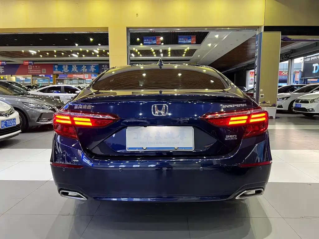 Honda Inspire — фото 5