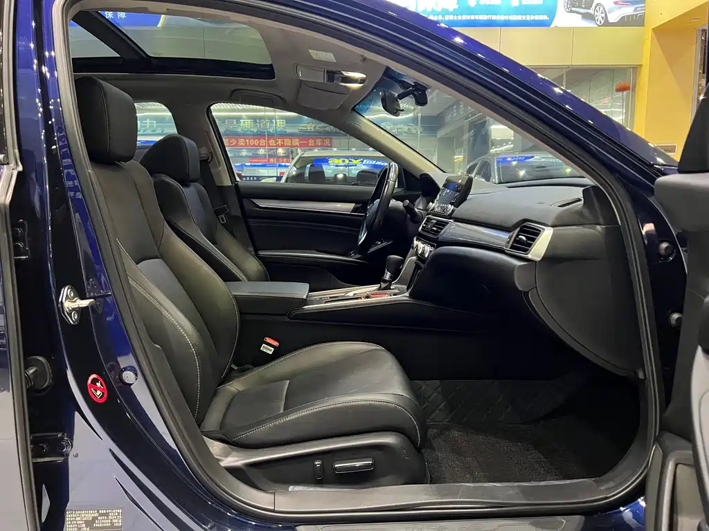 Honda Inspire — фото 10