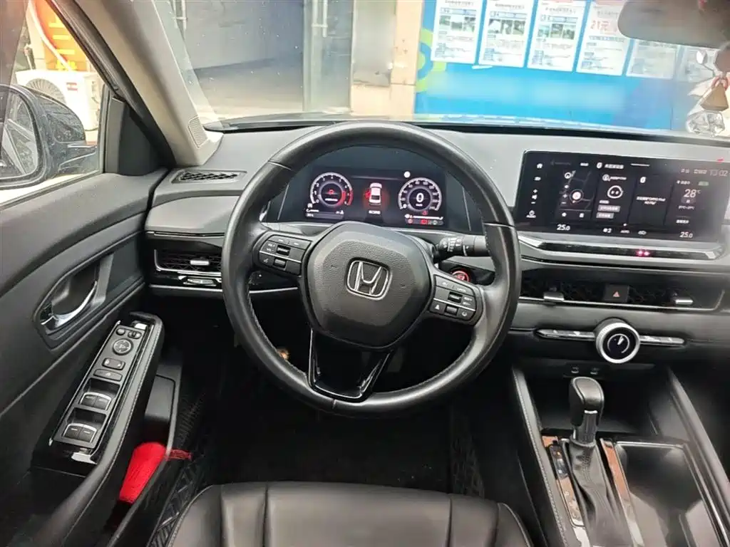 Honda Inspire — фото 11
