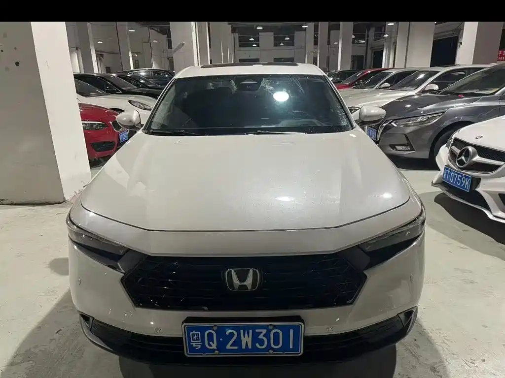 Honda Accord — фото 4