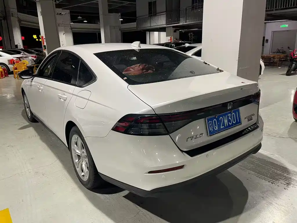 Honda Accord — фото 9