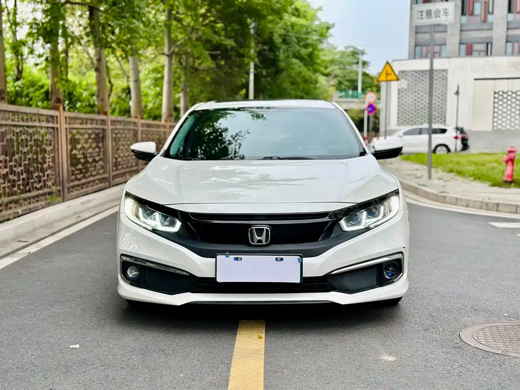 Honda Civic — фото 2