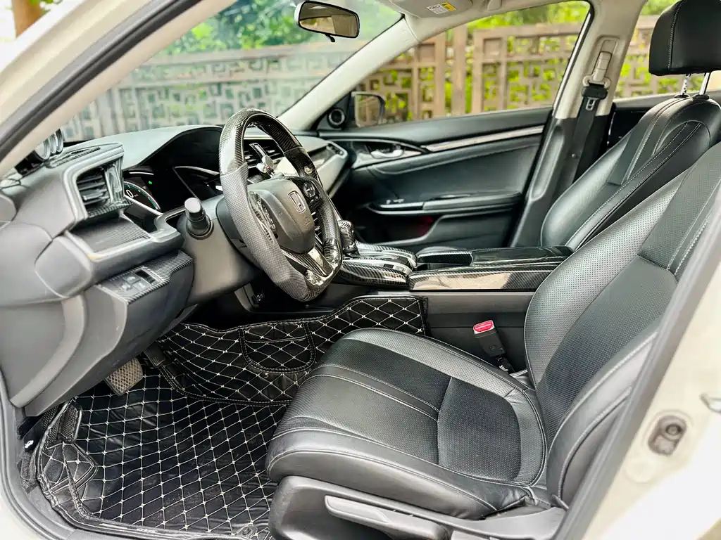 Honda Civic — фото 7