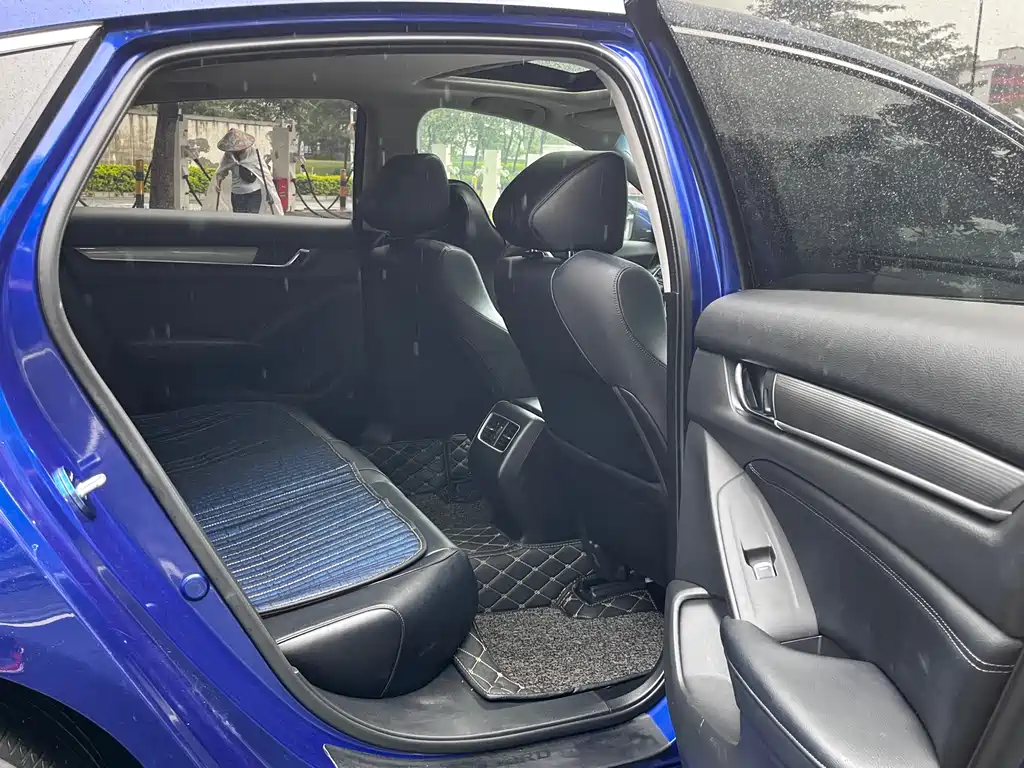 Honda Accord — фото 15
