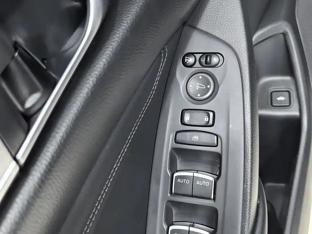 Honda Accord — фото 11