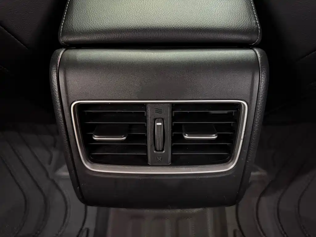 Honda Accord — фото 18