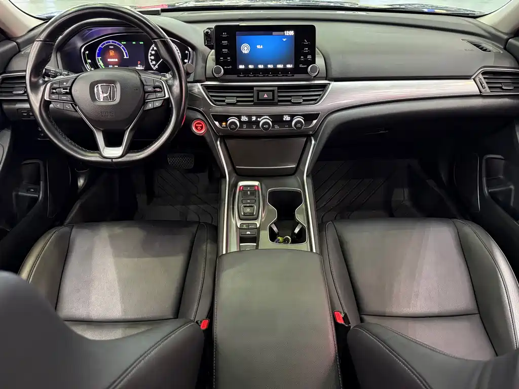 Honda Accord — фото 19