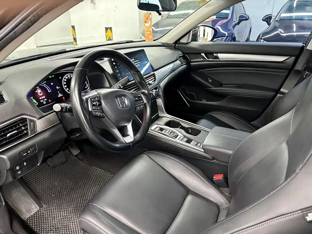 Honda Accord — фото 13