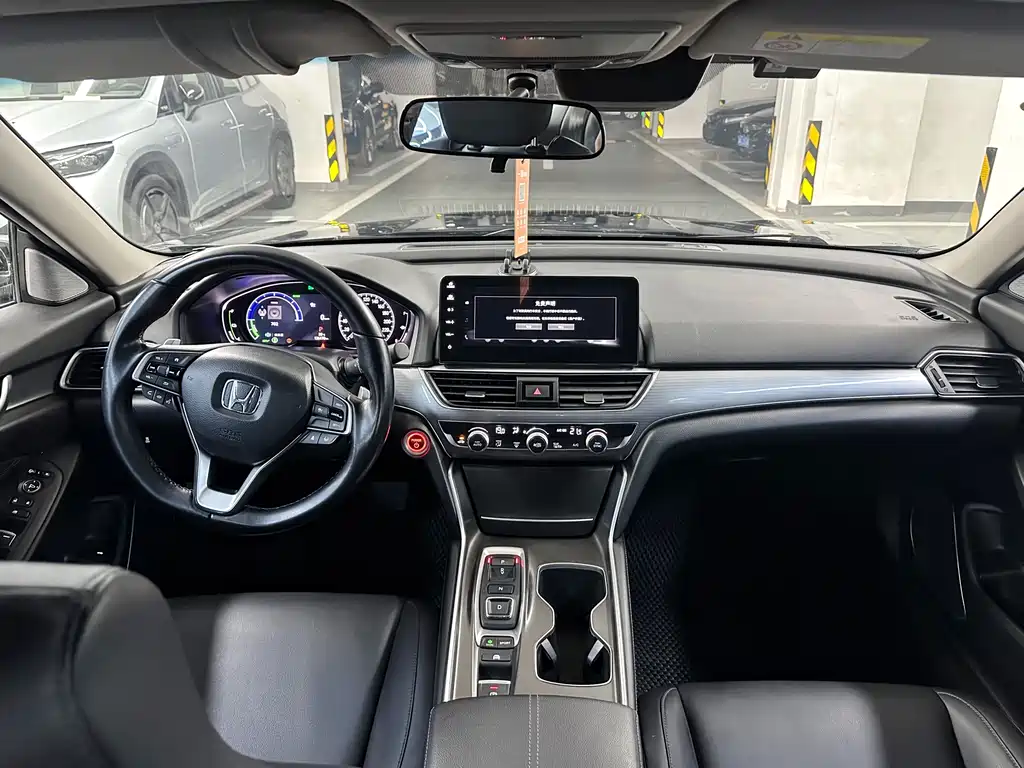 Honda Accord — фото 19