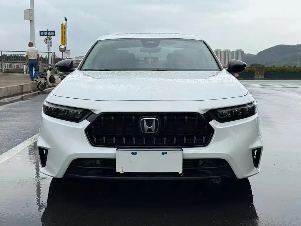 Honda Inspire — фото 2
