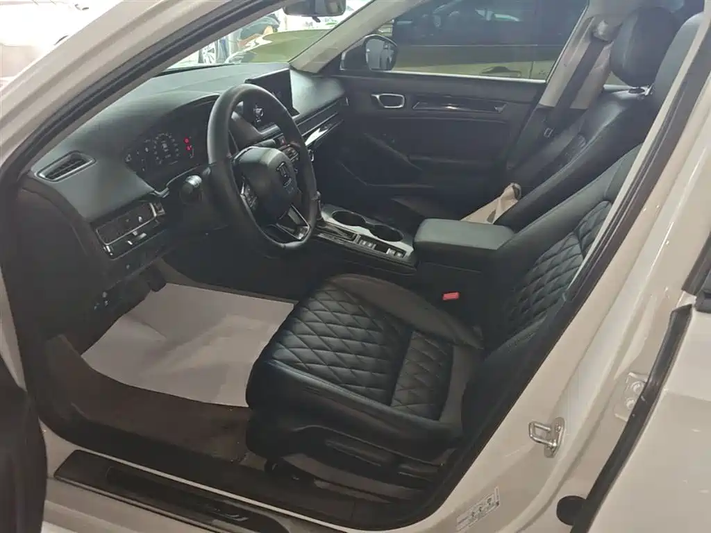 Honda Civic — фото 15