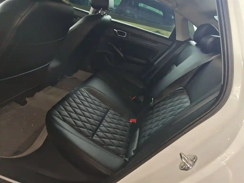 Honda Civic — фото 17