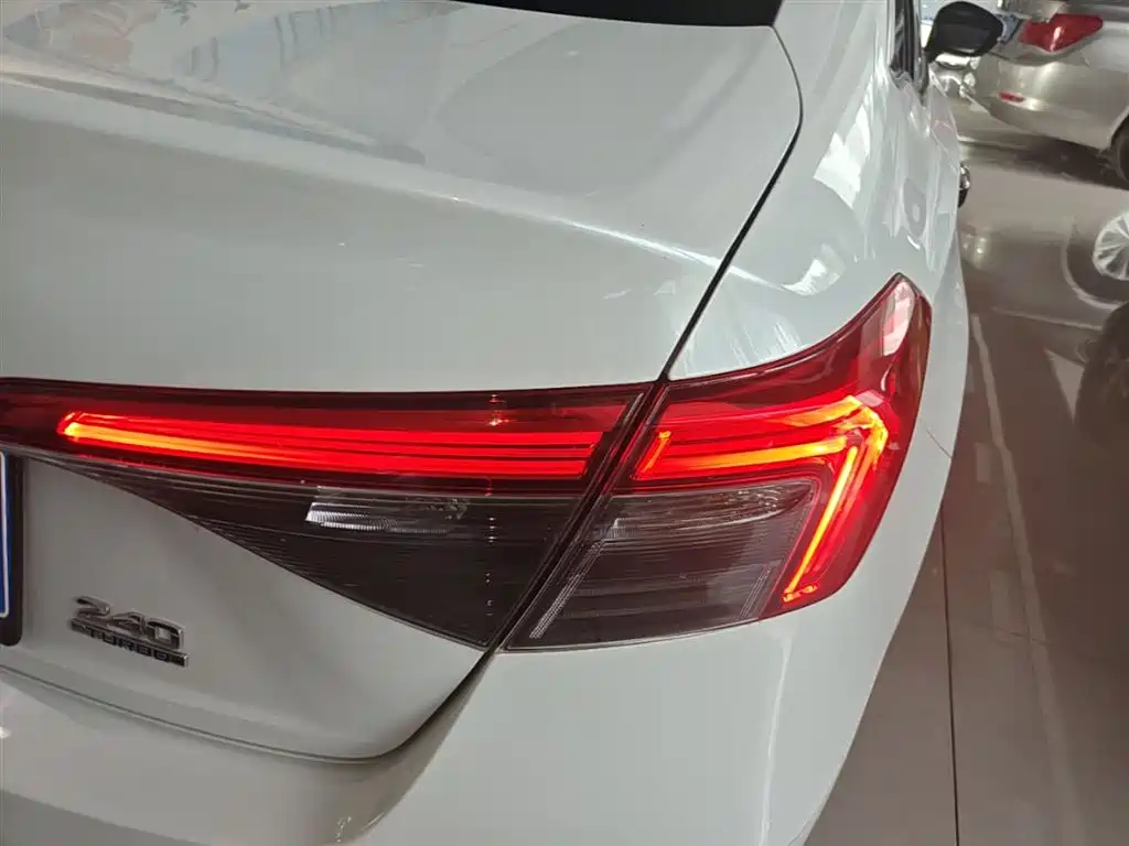 Honda Civic — фото 8