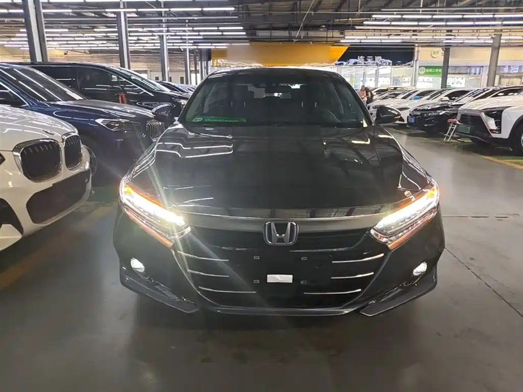 Honda Accord — фото 3