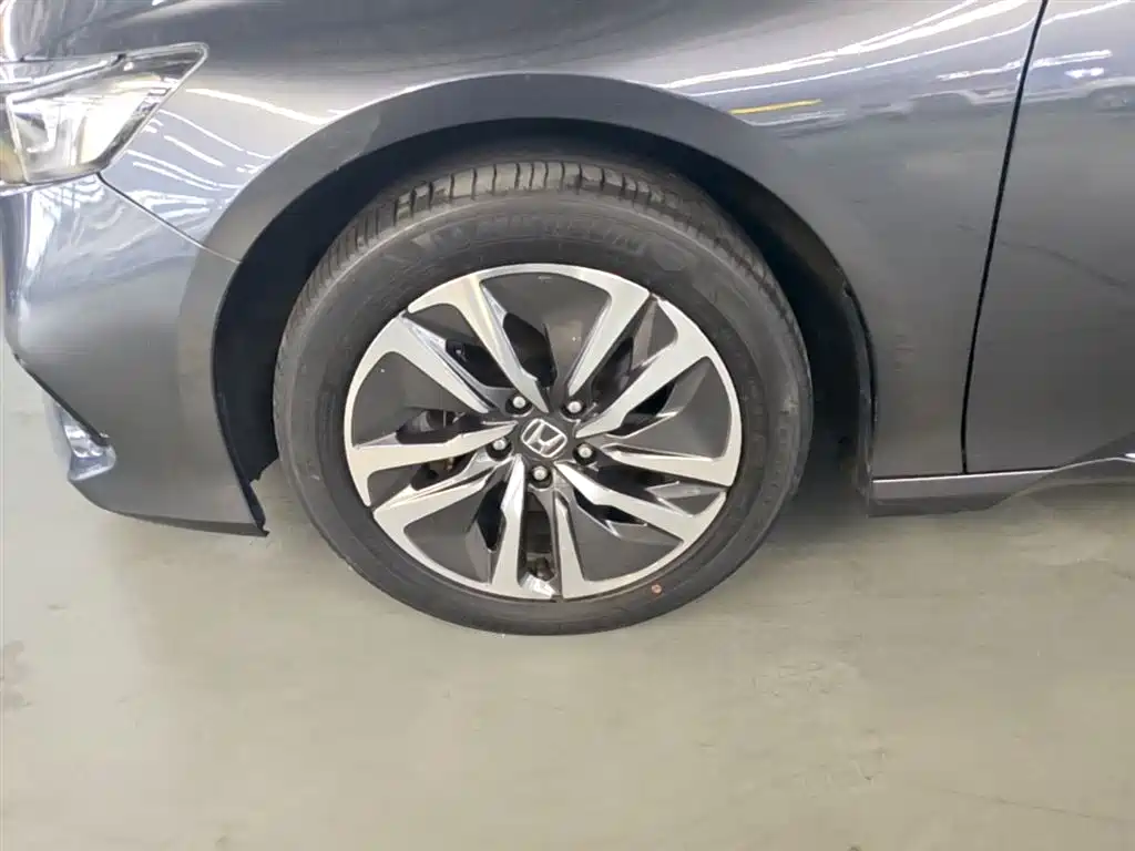 Honda Accord — фото 23