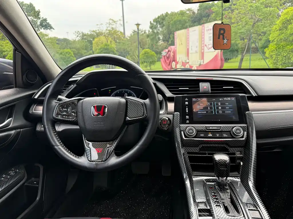 Honda Civic — фото 10