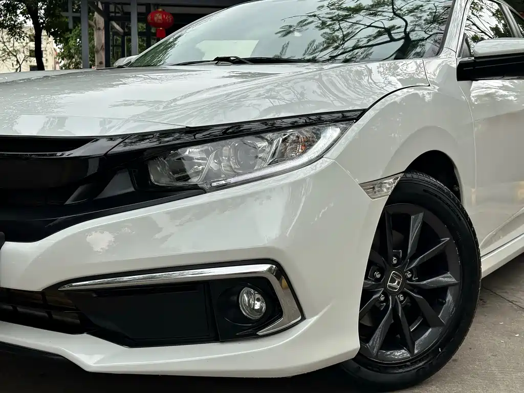 Honda Civic — фото 4