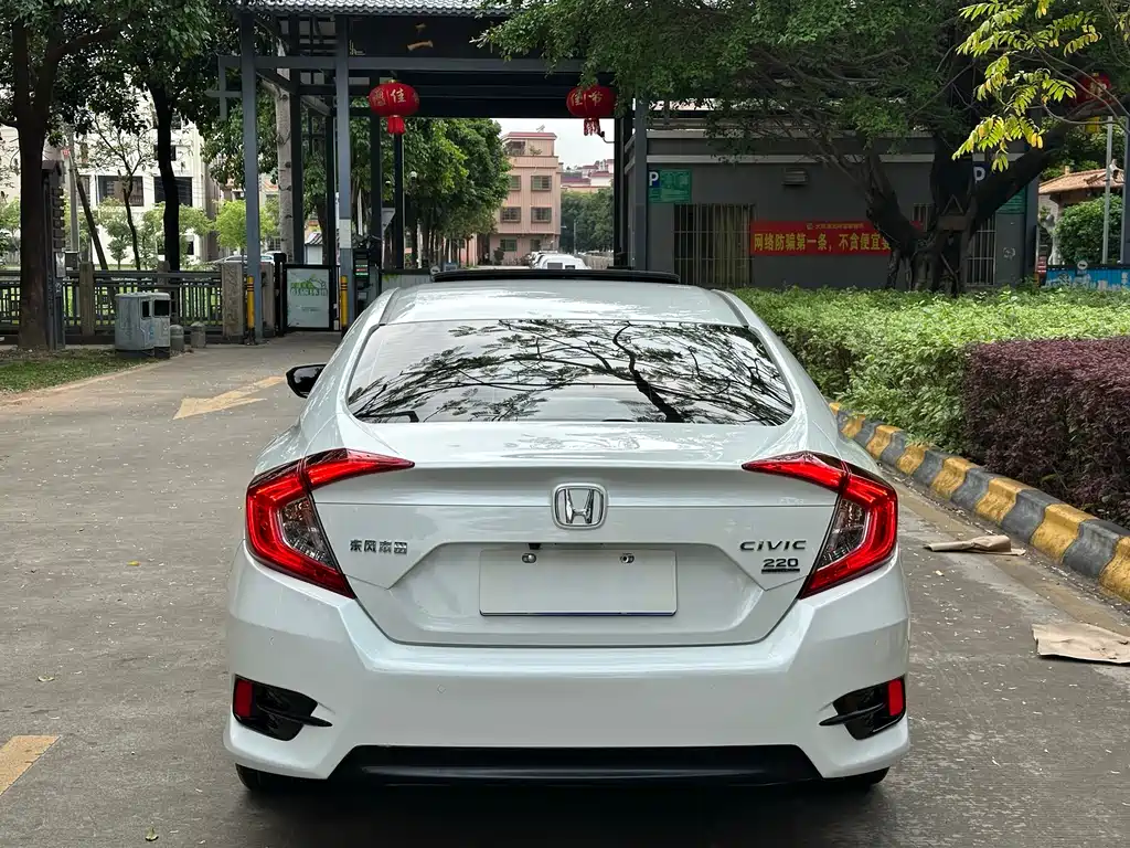 Honda Civic — фото 34