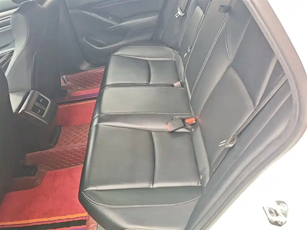 Honda Inspire — фото 17