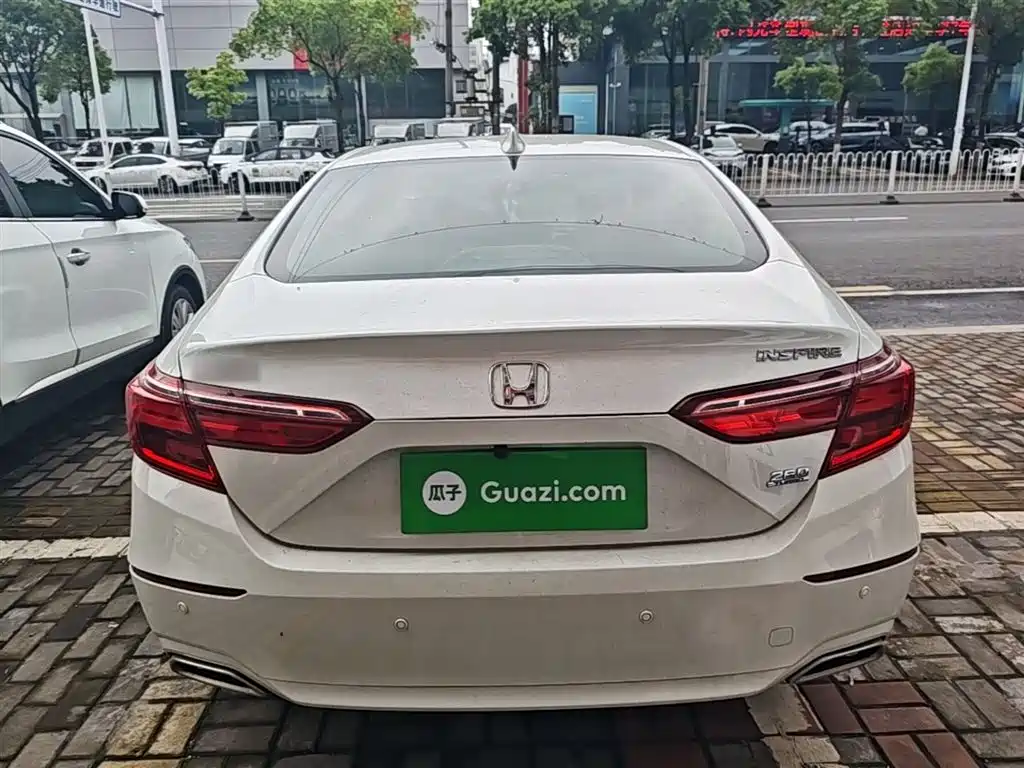 Honda Inspire — фото 6
