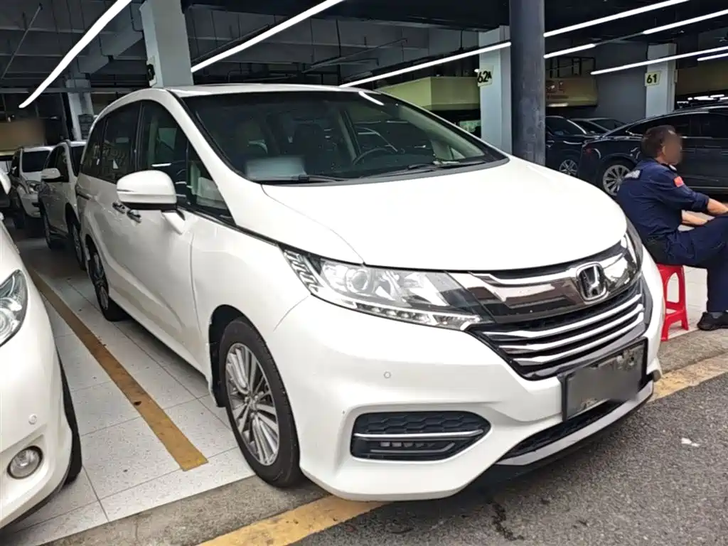 Honda Odyssey — фото 4