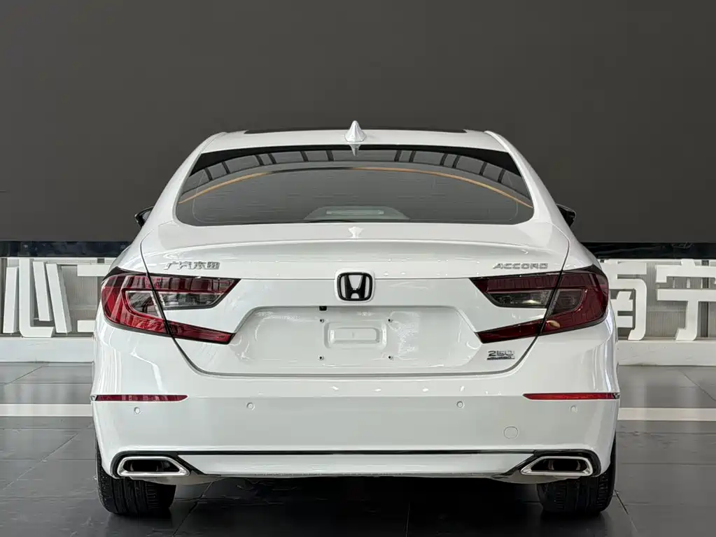 Honda Accord — фото 3