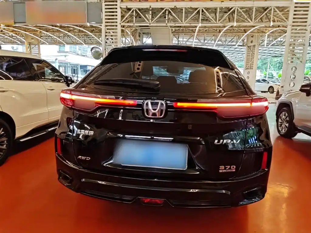 Honda UR-V — фото 6