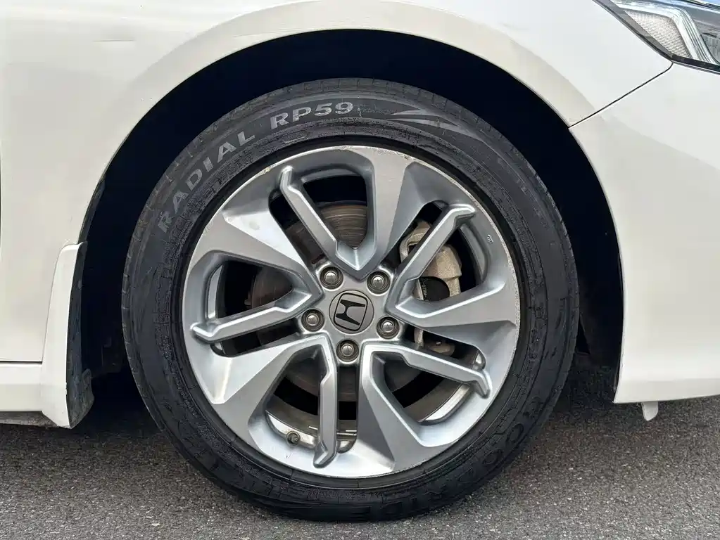 Honda Accord — фото 14