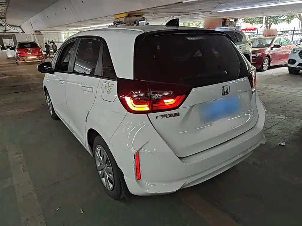 Honda Fit — фото 5