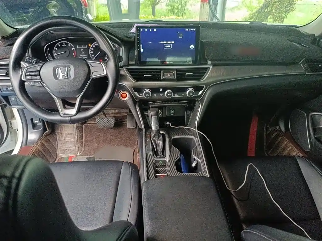 Honda Accord — фото 13