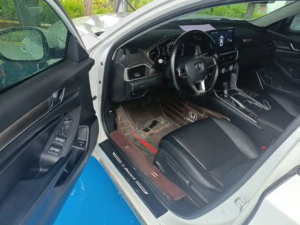 Honda Accord — фото 14