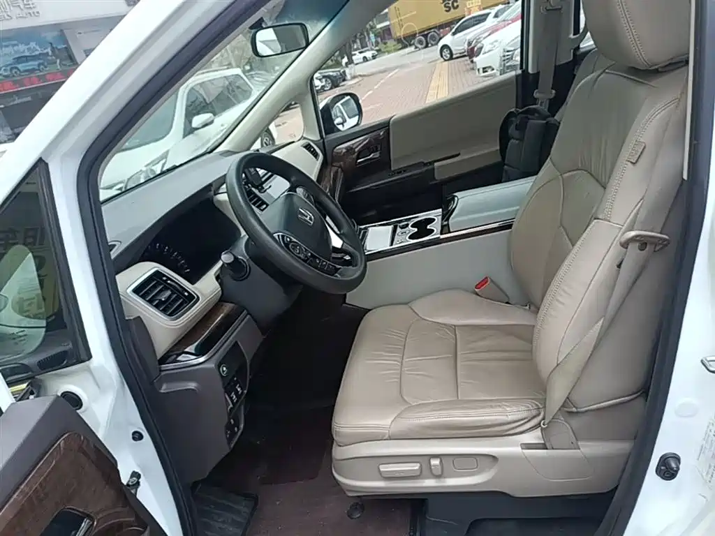 Honda Odyssey — фото 15