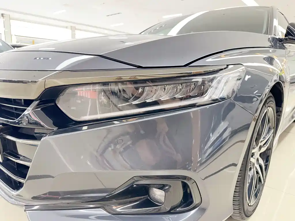 Honda Accord — фото 22