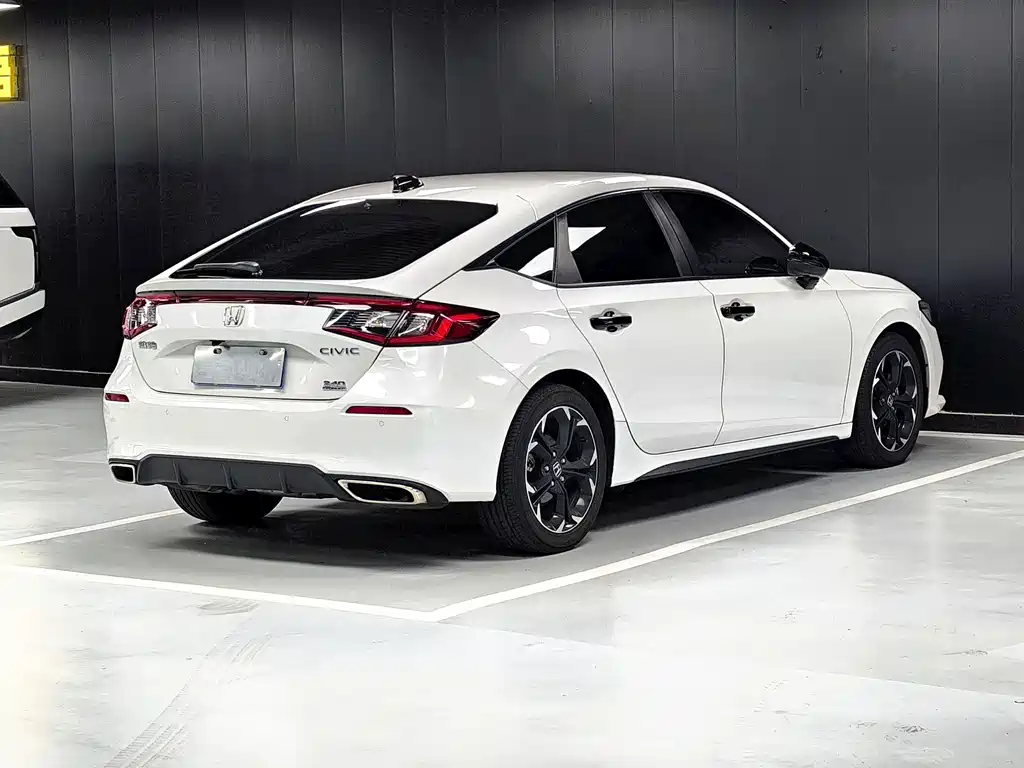 Honda Civic — фото 7