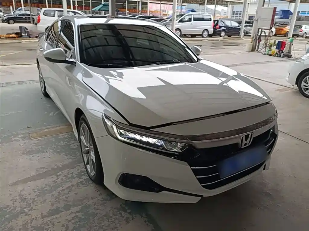 Honda Accord — фото 4