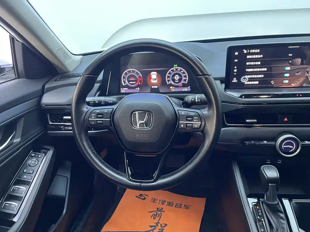 Honda Inspire — фото 11