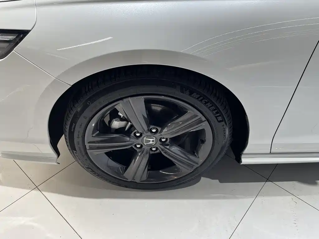 Honda Inspire — фото 13