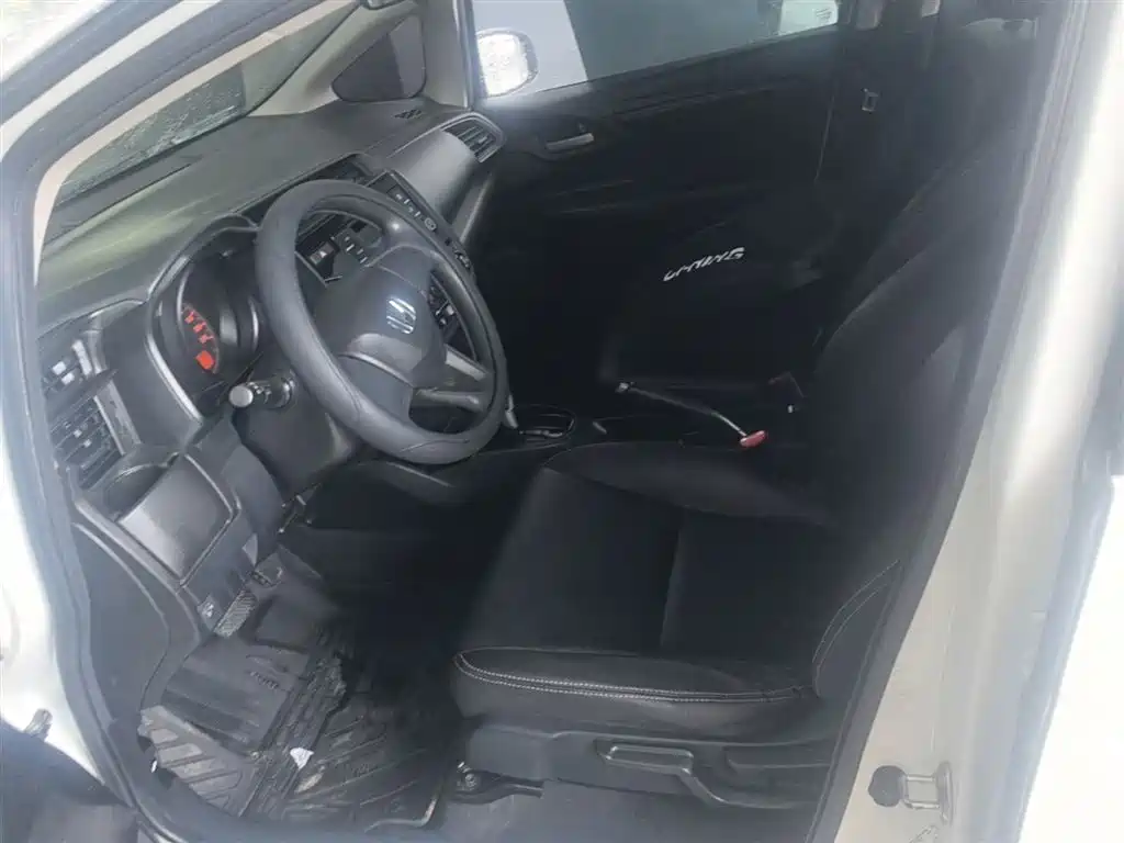 Honda Fit — фото 15