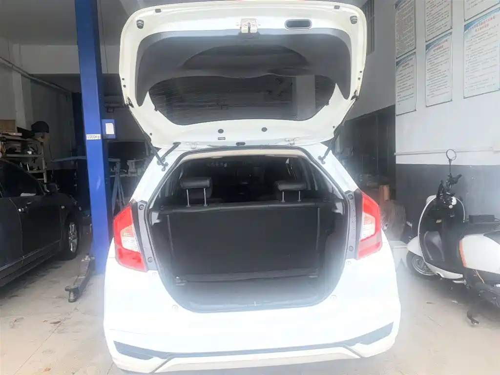 Honda Fit — фото 19
