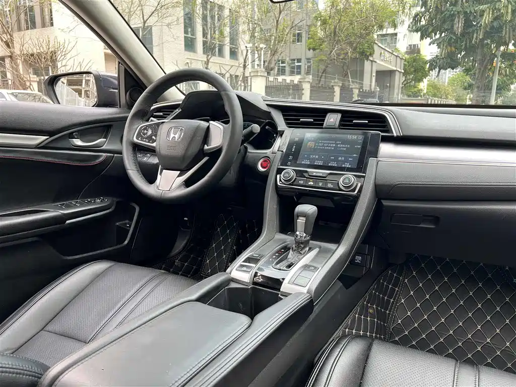 Honda Civic — фото 11