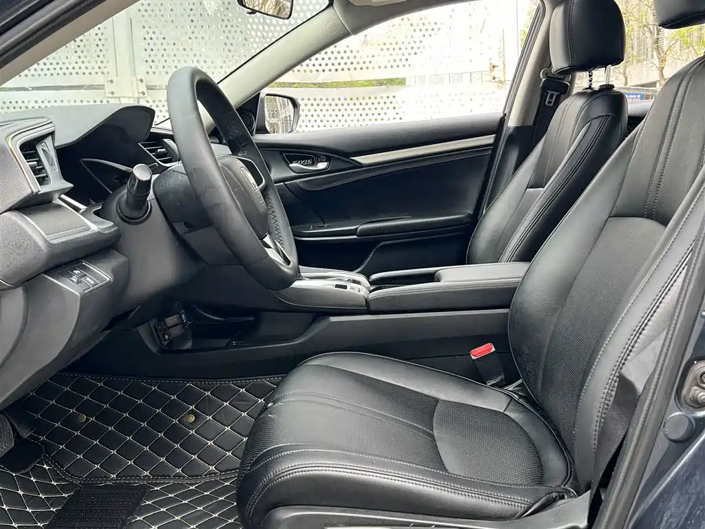 Honda Civic — фото 4