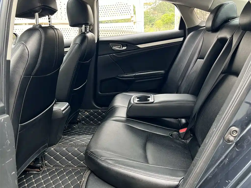 Honda Civic — фото 5