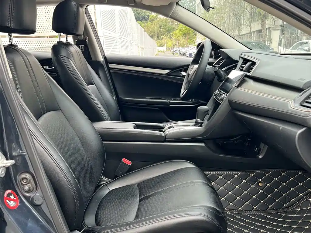 Honda Civic — фото 9