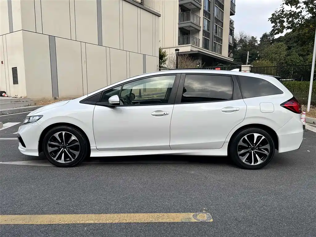 Honda Jade — фото 2