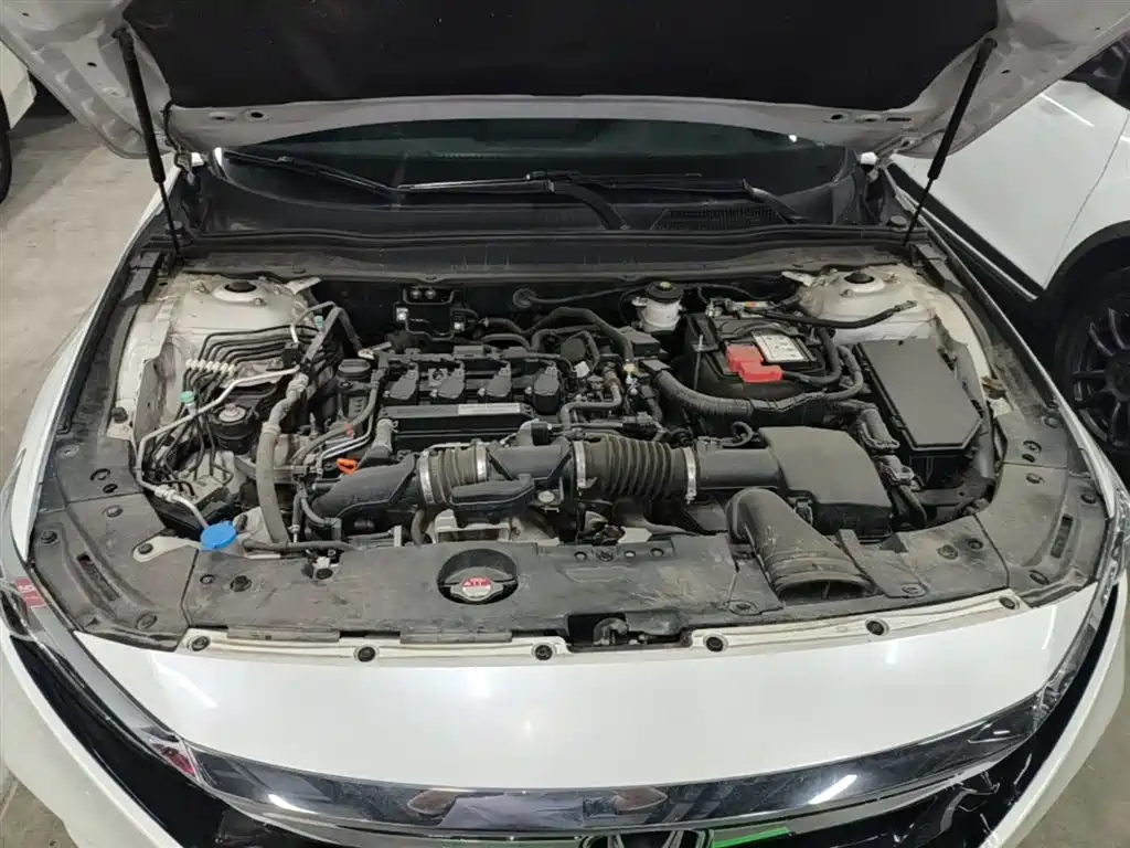 Honda Accord — фото 20