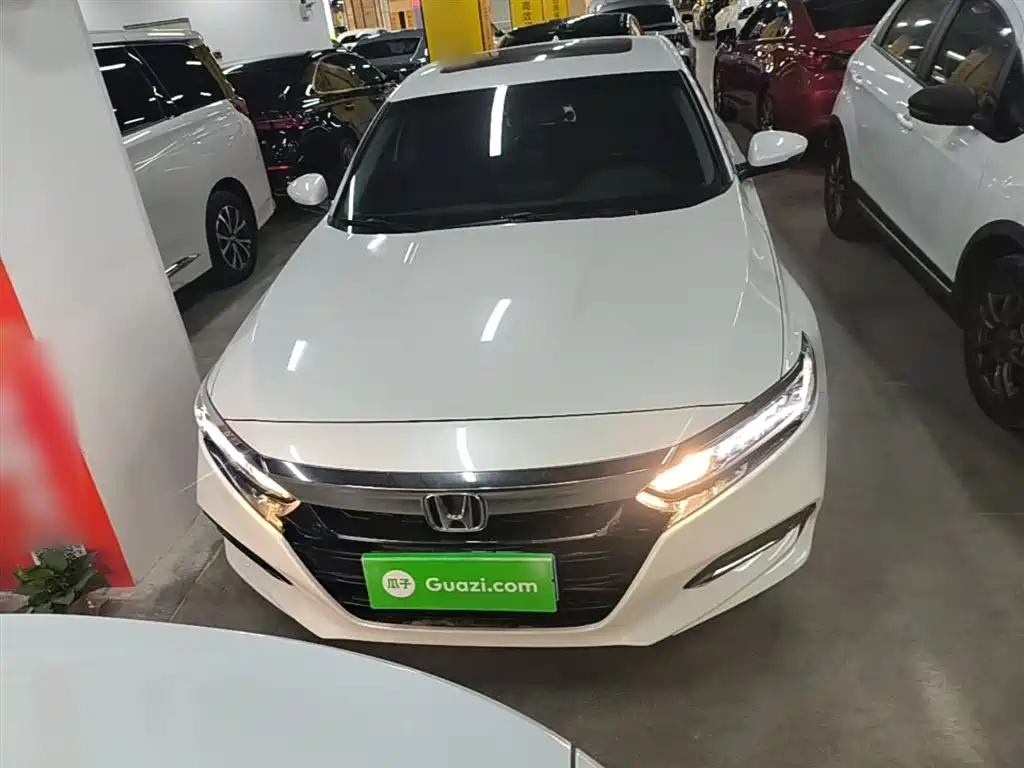 Honda Accord — фото 3