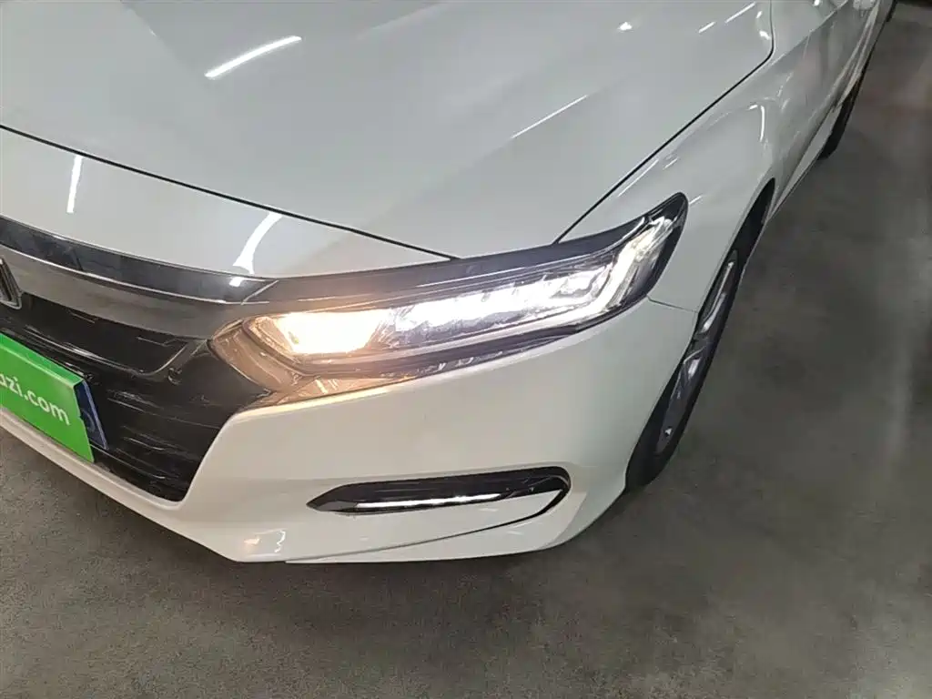Honda Accord — фото 24
