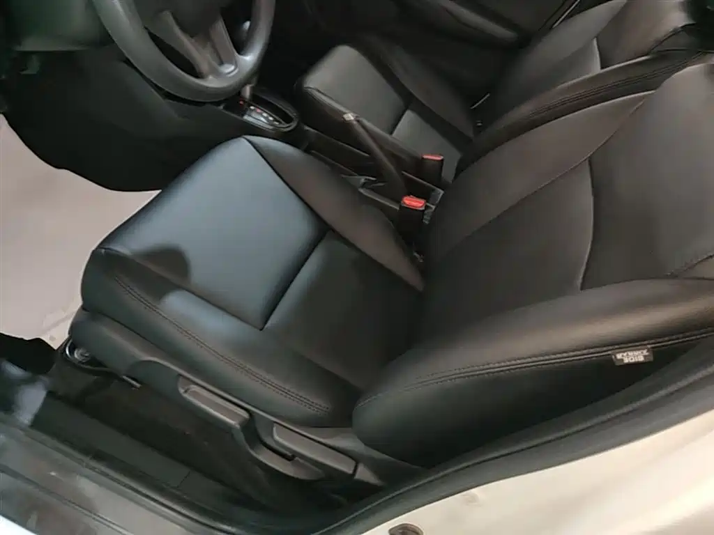 Honda Fit — фото 15