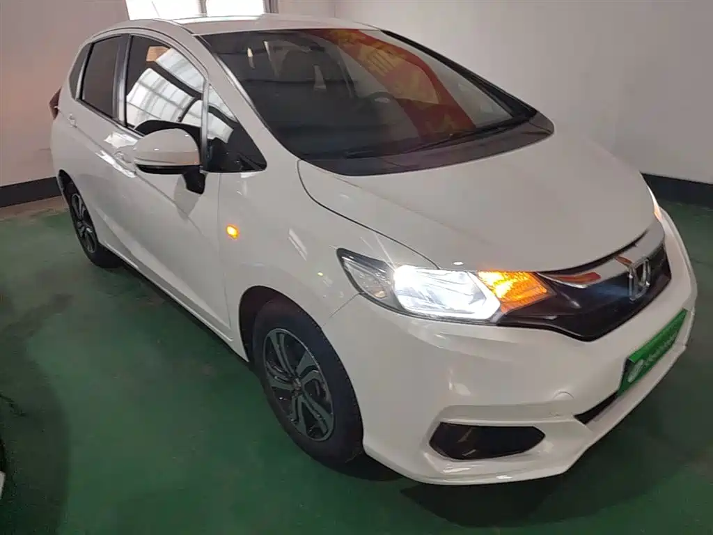 Honda Fit — фото 4