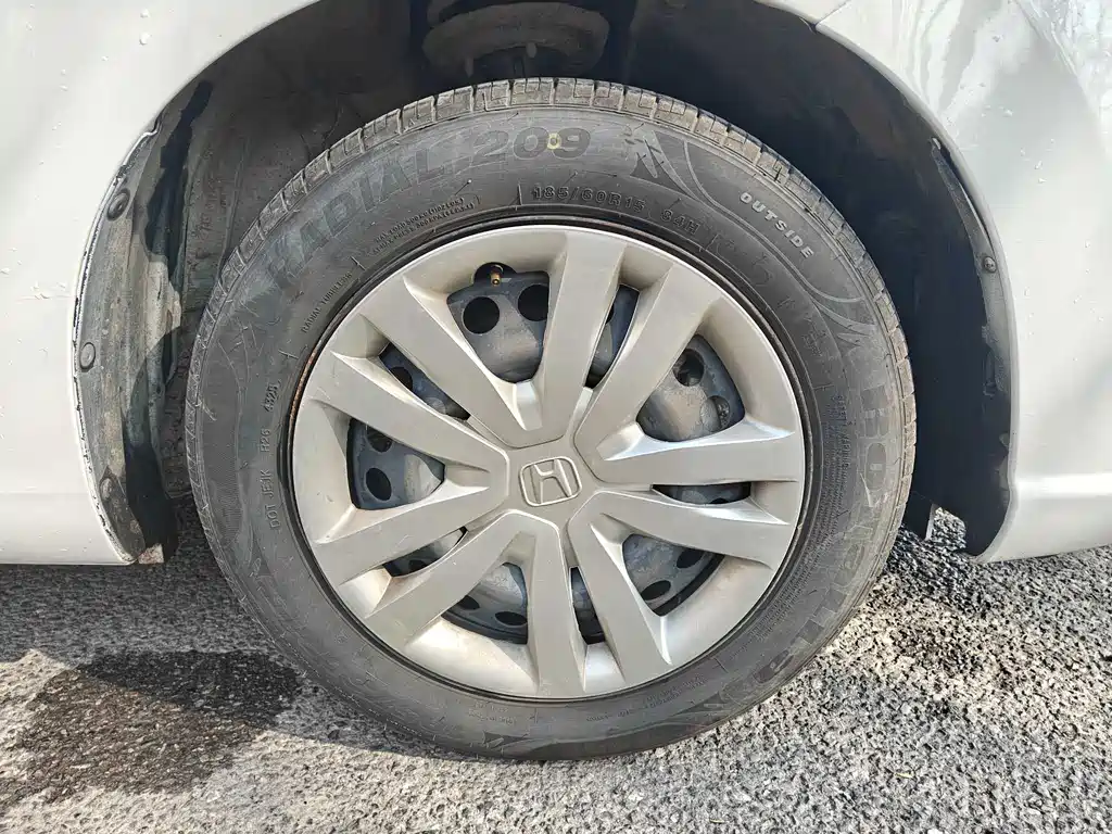 Honda Fit — фото 11